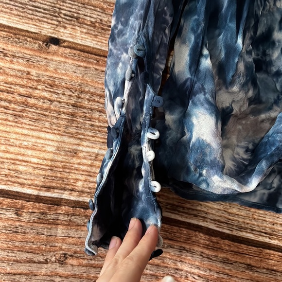 Young Fabulous & Broke Blue and White Tye dye Blouse - Picture 3 of 6
